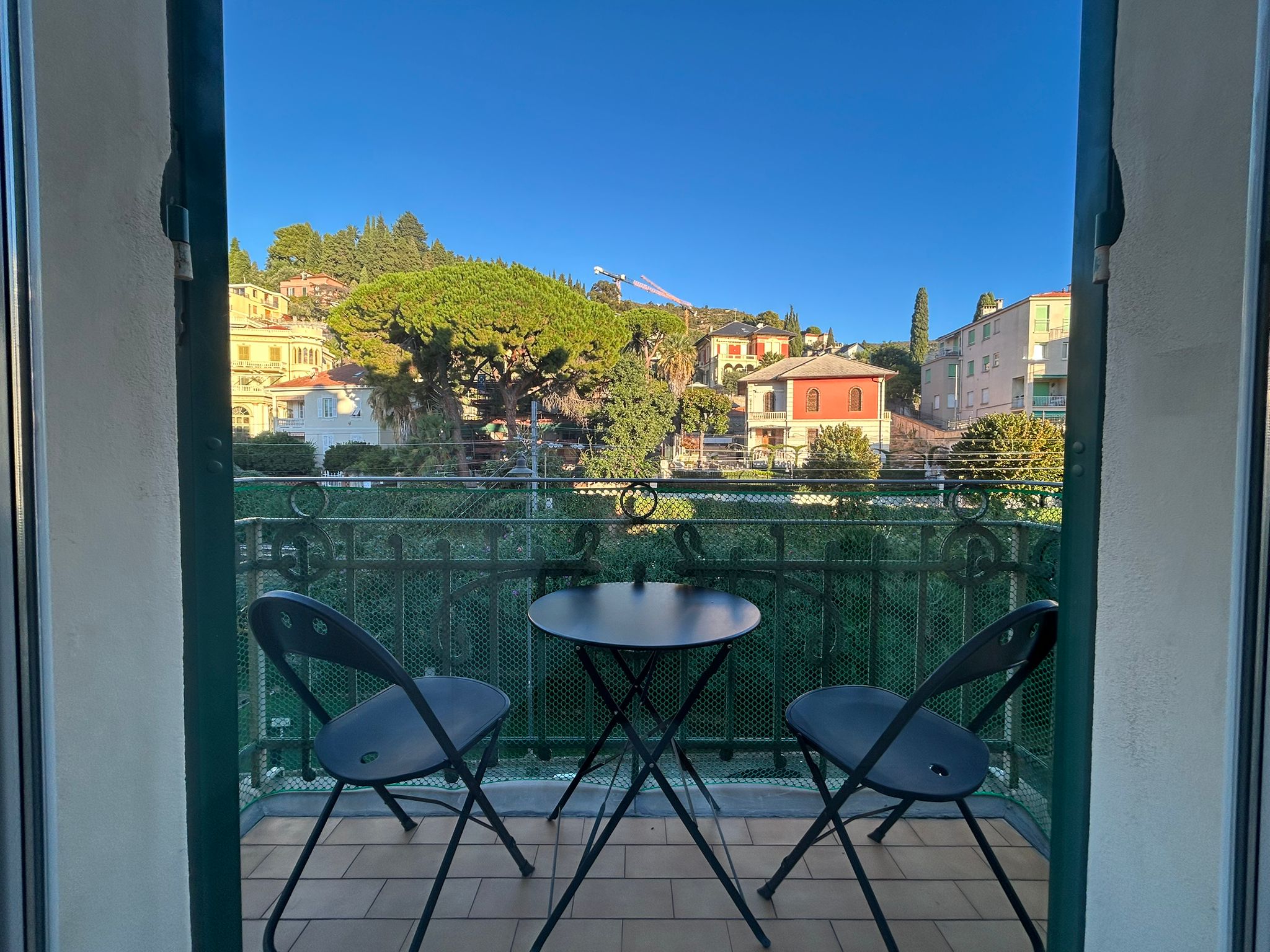 ALASSIO BILOCALE IN LOCAZIONE ALLE SPALLE DEL TORRIONE