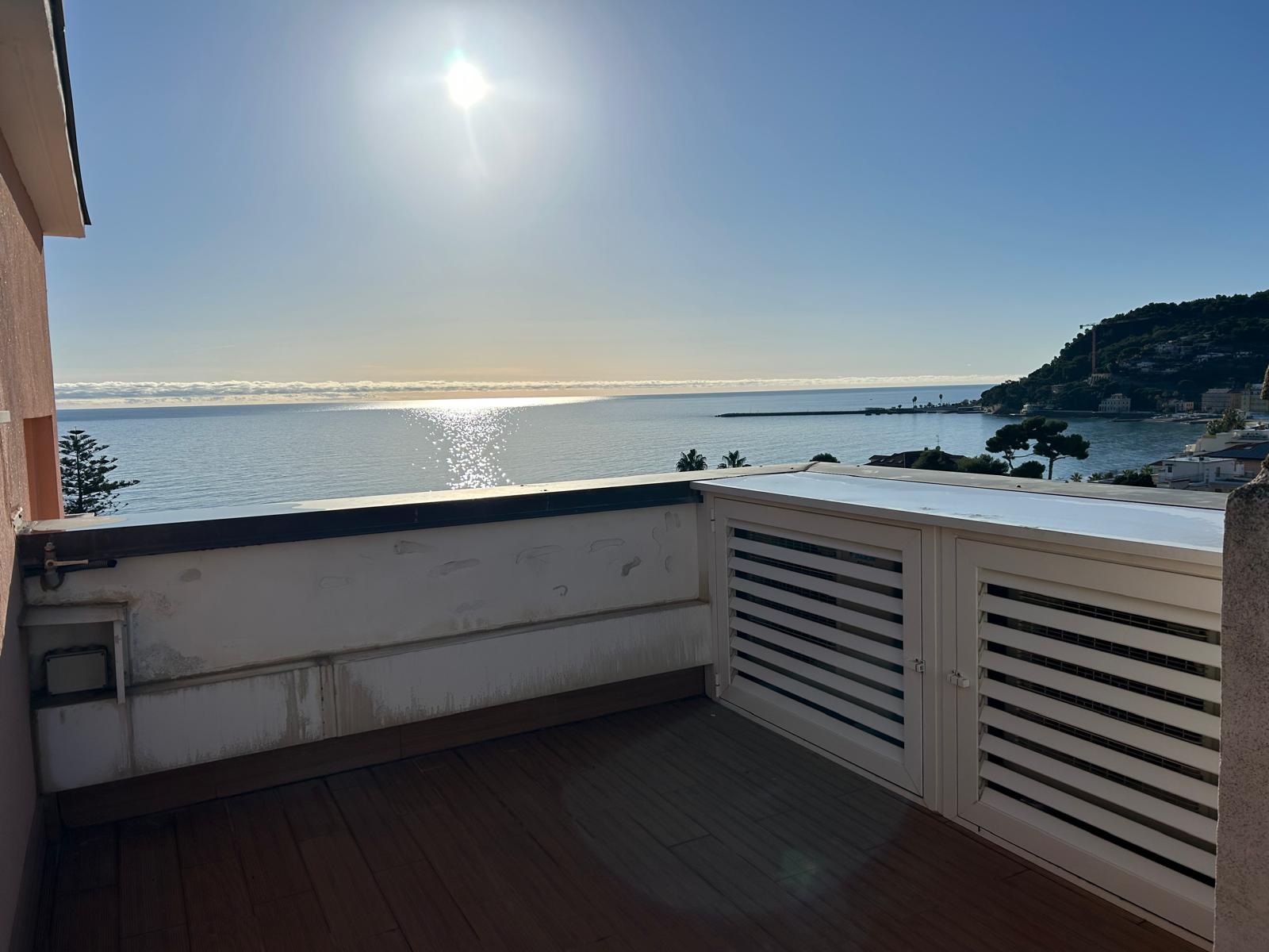 DIANO MARINA ATTICO VISTA MARE TOTALE